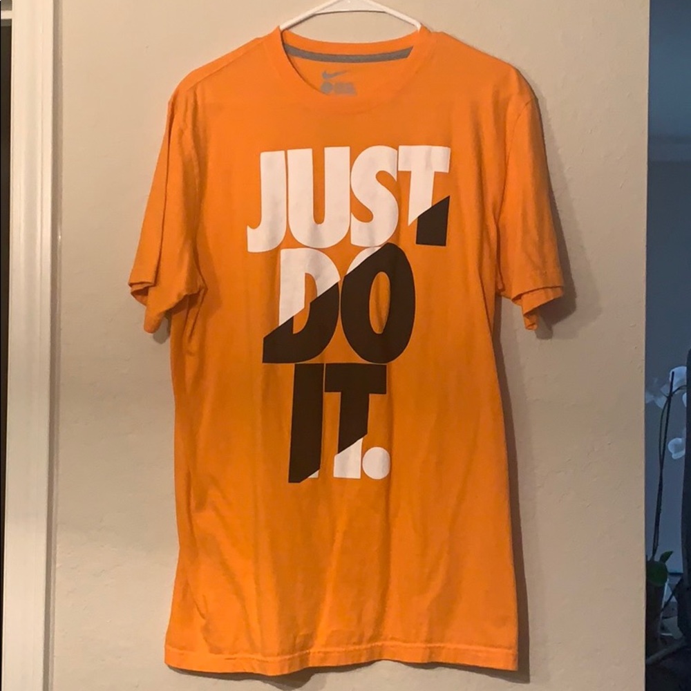 NIKE t shirt. MIX AND MATCH with NIKE and UA